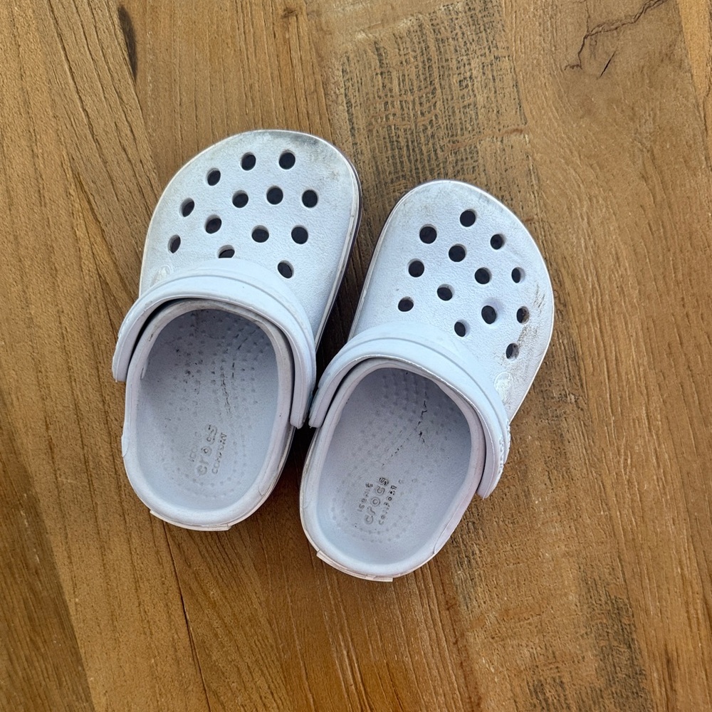 Kids White Slip-On Clogs - Classic Comfort